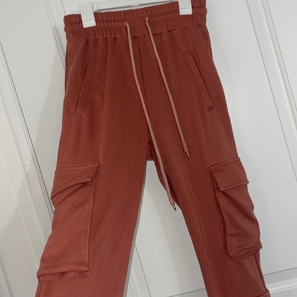 Double cargo sweats